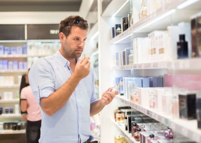 3 lucruri esențiale pe care trebuie să le respecți atunci când îți cumperi un parfum nou
