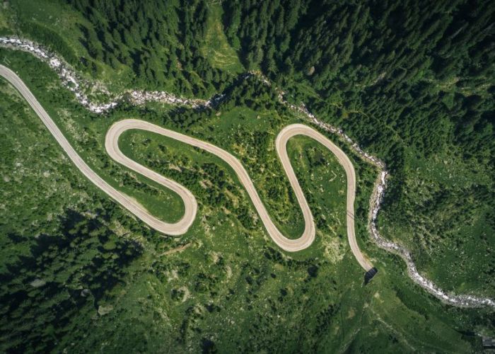 15 drumuri pe care trebuie sa mergi in viata asta! Pe primul loc este un drum din Romania! GALERIE FOTO