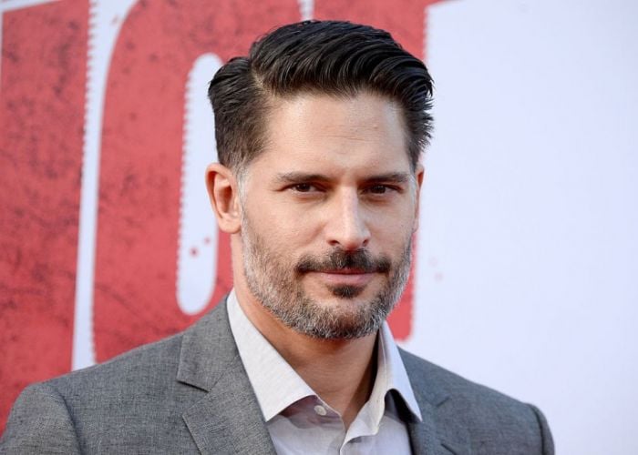 Este considerat unul dintre cei mai sexy barbați din lume și are o soție pe măsură. Cine îi e alături lui Joe Manganiello
