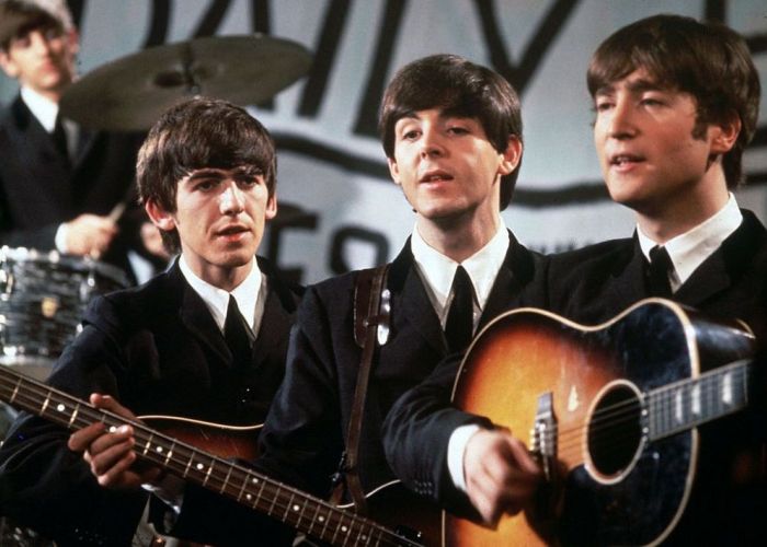Manuscrisul piesei bdquo;Hey Jude de Beatles, vândut la licitație cu o sumă colosală