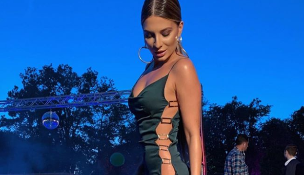 Ana Baniciu, apariție încântătoare în costum de baie. Cât de bine arată cântăreața