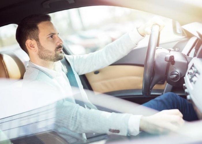 Expertul DEBĂRBAȚI te consiliază: Diesel, benzină, electric sau hybrid - ce alegi?