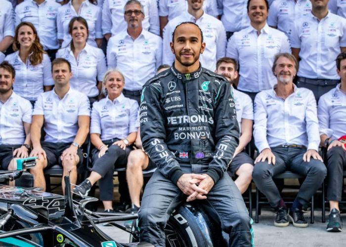 Lewis Hamilton a revenit pe rețelele de socializare! Ce fotografie a postat pe Instagram