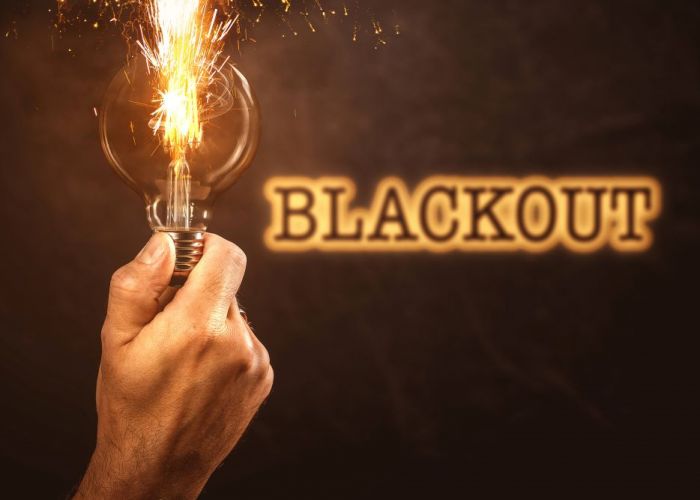 Blackout masiv în România: Ce trebuie să avem acasă în cazul unei pene de curent